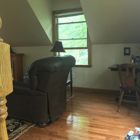 Carriage House Hideaway In Center Of チェスタータウン エクステリア 写真